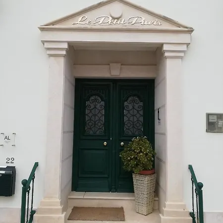 게스트하우스 Le Petit Paris 2*